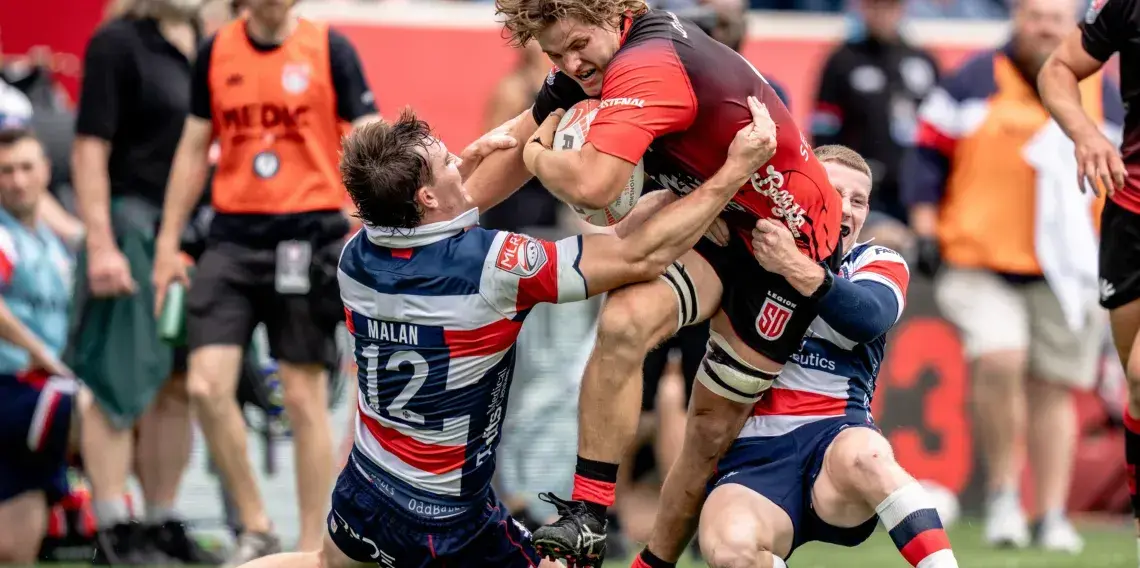 Christian Poidevin avoids tackle 1 1